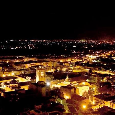 Hostal Rey Teodomiro Orihuela Bagian luar foto