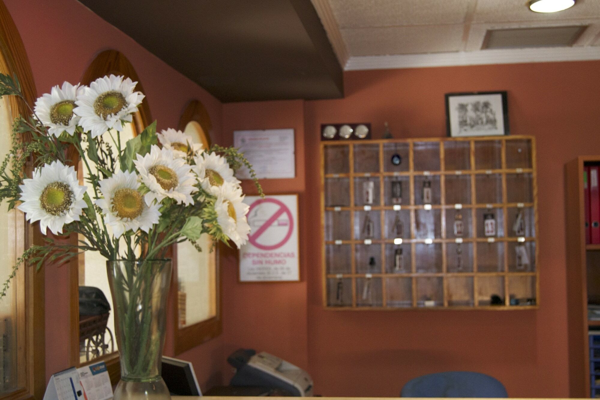 Hostal Rey Teodomiro Orihuela Bagian luar foto